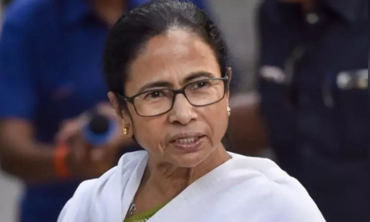 Will offer shelter to anyone in distress who comes knocking on our door: Mamata on Bangladesh situation