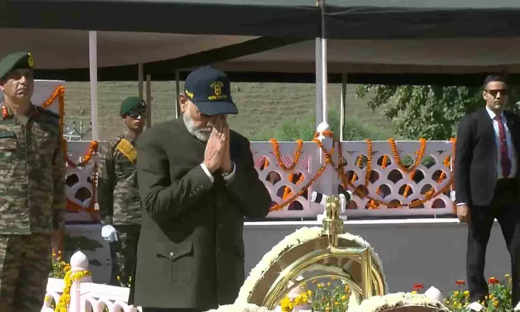 Prez Murmu, PM Modi lead nation in commemorating Kargil Vijay Divas