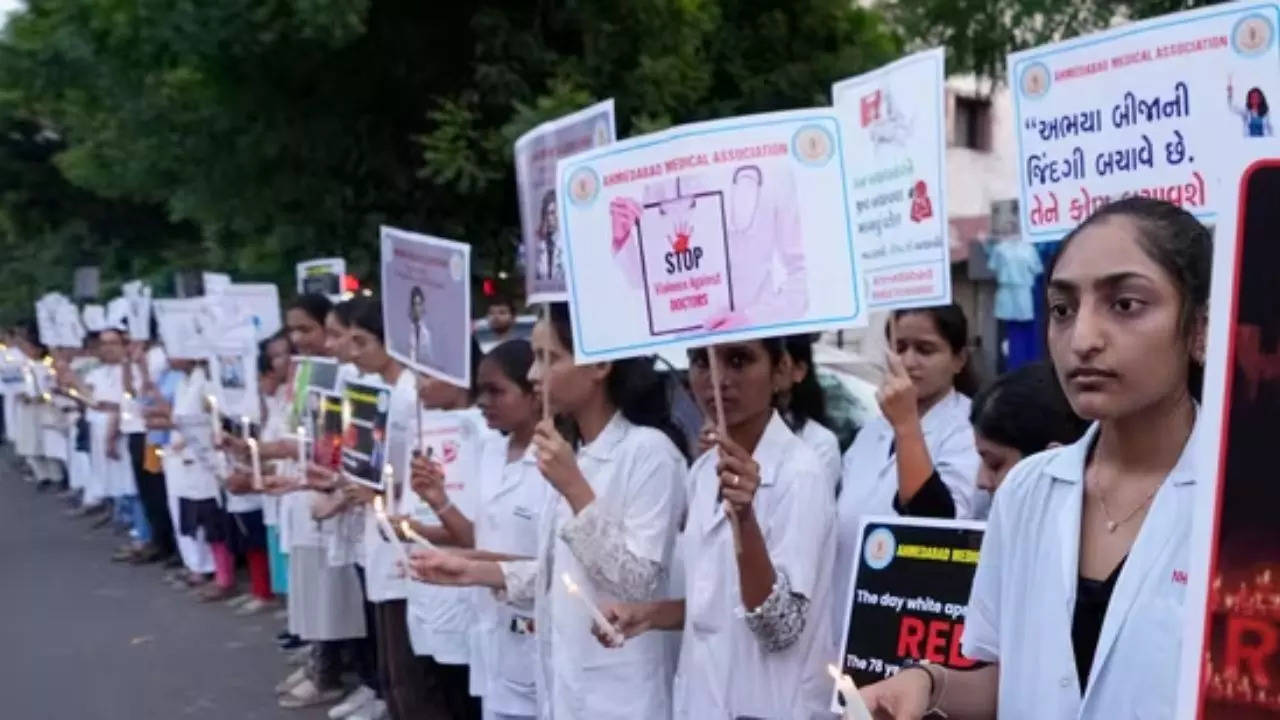 alarm-equipped id cards, rs 50,000 security fines and pink complaint boxes: karnataka's new safety measures for doctors in wake of kolkata doctor rape case