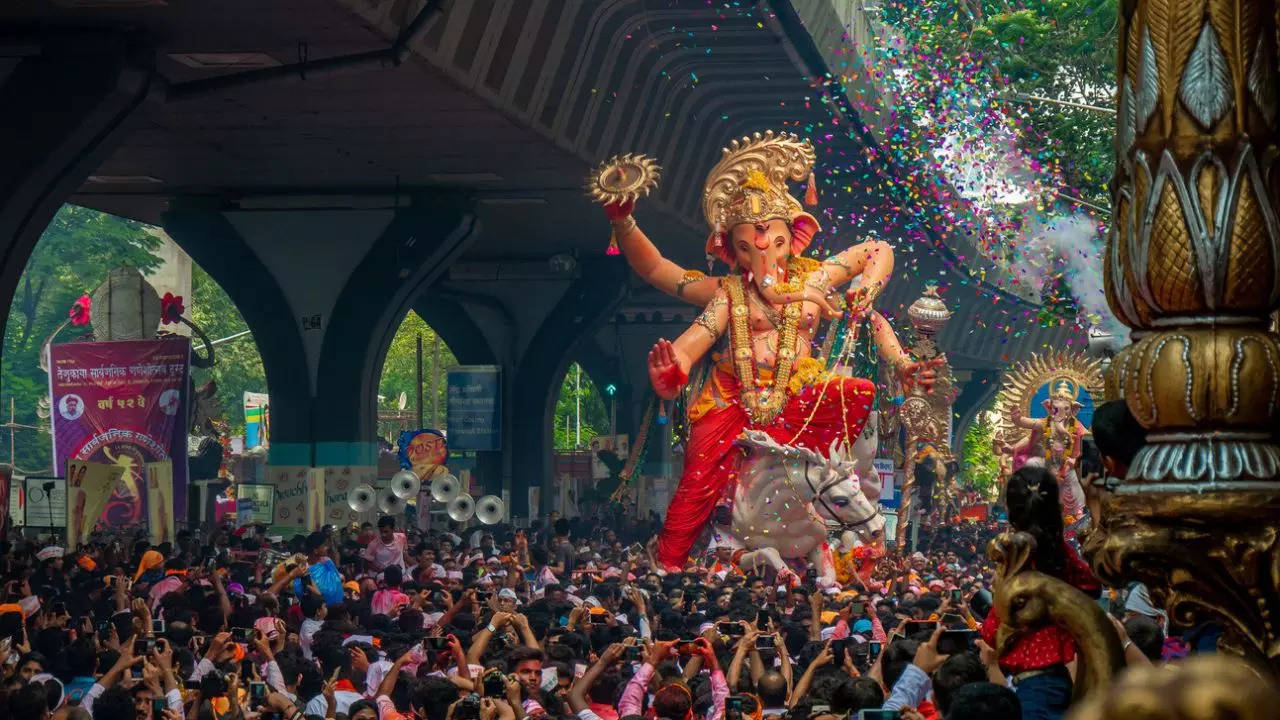 best ganpati pandals in mumbai for a dose of festive fervour