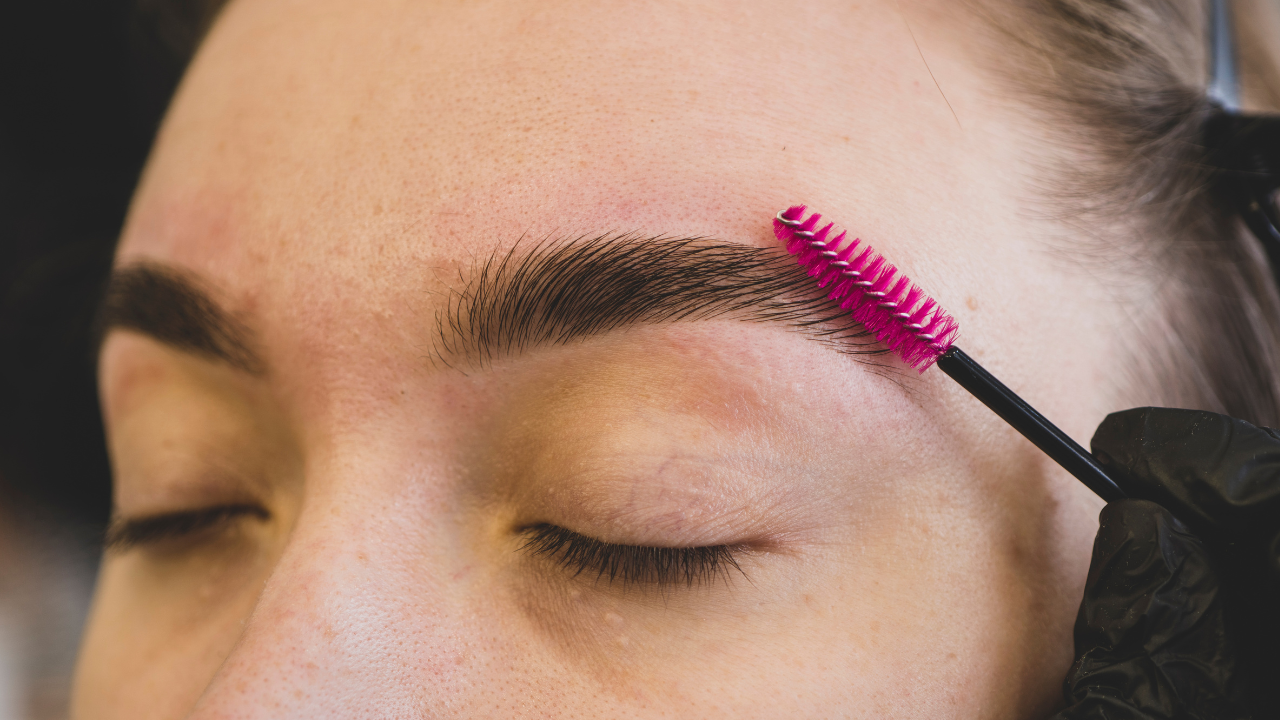 bold brows are taking over the internet, here are some tips