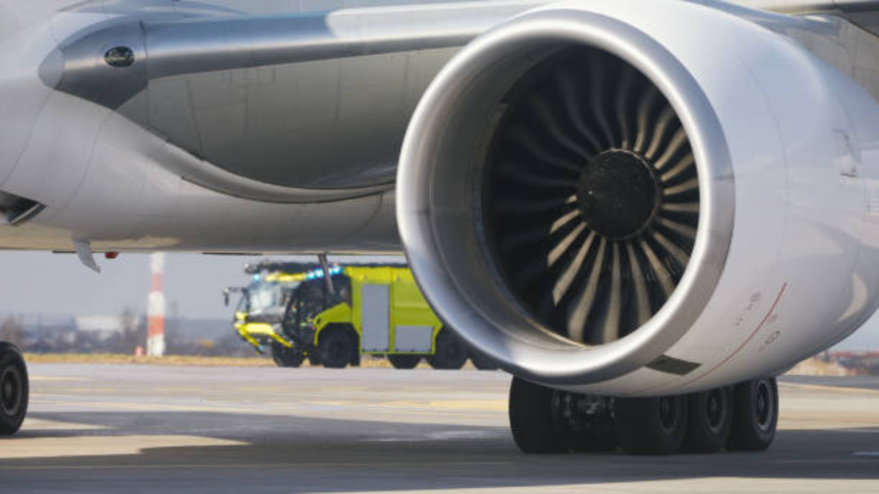 'mini explosion' on indigo flight with 174 flyers minutes after take-off from kolkata airport. probe on