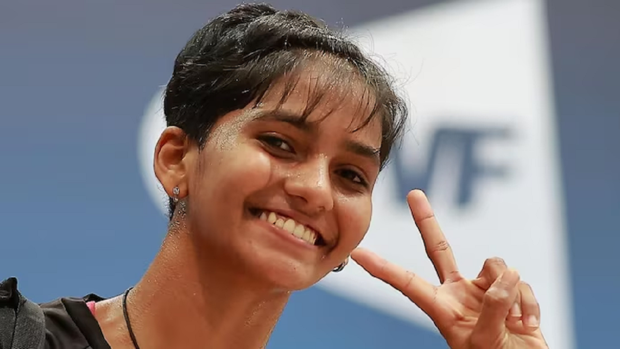 paris paralympics: shuttler manisha ramadass clinches bronze medal with win over cathrine rosengren