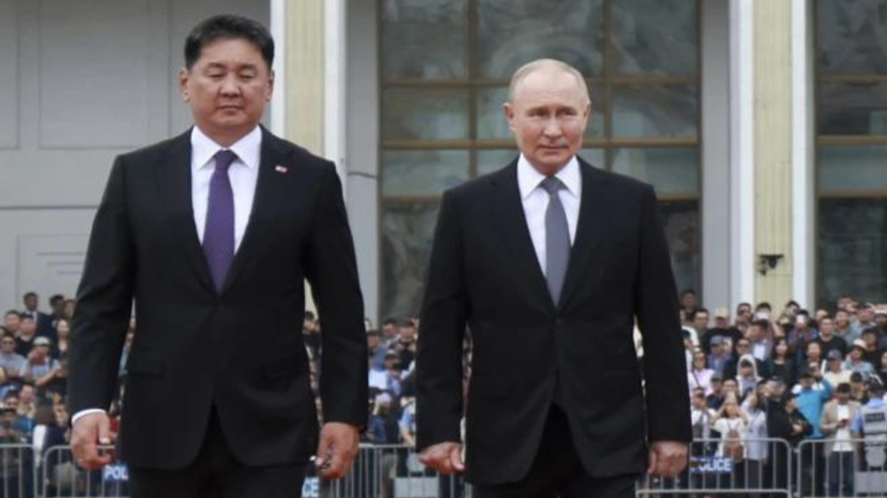 mongolia rolls out red carpet for putin, overlooking international arrest warrant