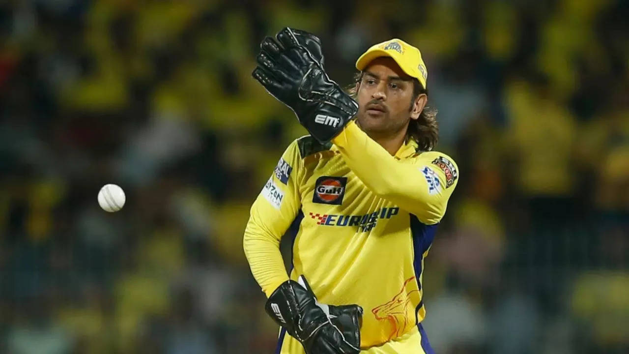 'He Can Give You The Pro, Knows Better Than Us' : CSK Skipper Heaps Huge Praise On 'Best' MS Dhoni