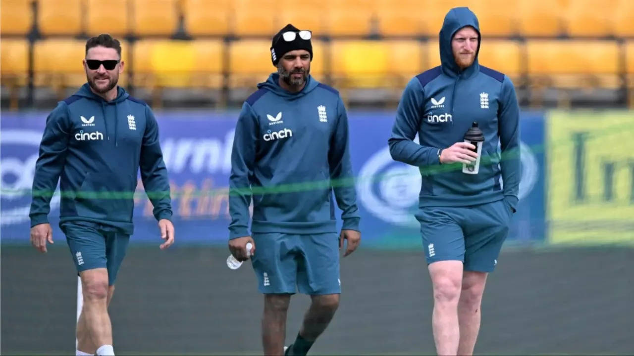 pakistan's googly leaves england coach brendon mccullum searching for answers champions trophy