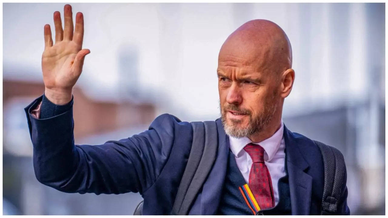 'erik ten hag is a complete idiot' : piers morgan slams man united boss over cristiano ronaldo's departure