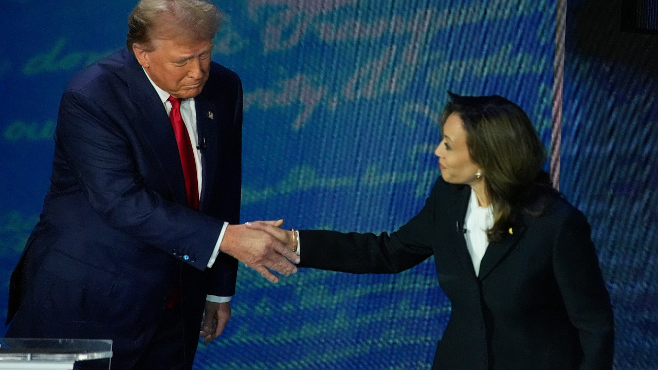 donald trump shuts down kamala harris during debate: 'i'm talking now'