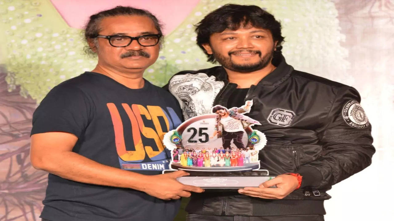 golden star ganesh hails director srinivasa raju as krishnam pranaya sakhi celebrates 25 days