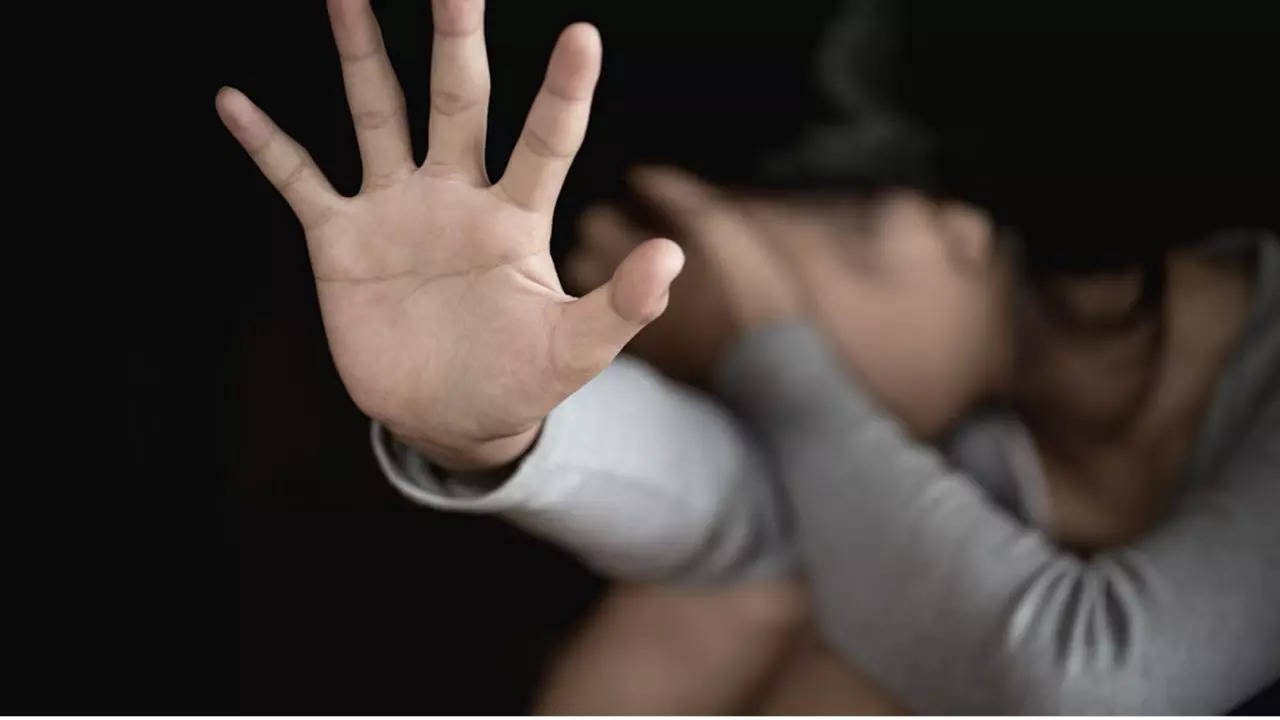 10-year-old girl raped in maharashtra's palghar, 2 held: police