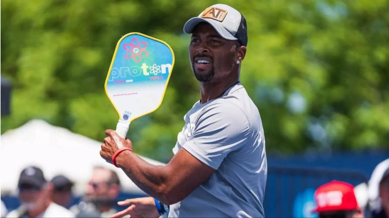 who is donald young, american professional pickleball player finishing mixed doubles runner-up at the us open