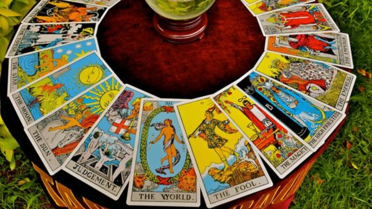 tarot card reading for all zodiac signs: 16th september 2024