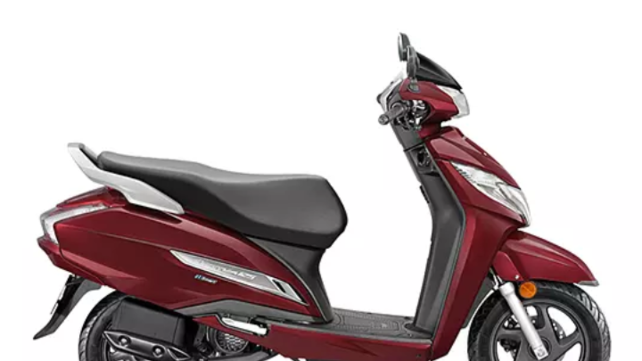 7 practical scooters with external fuel filler cap