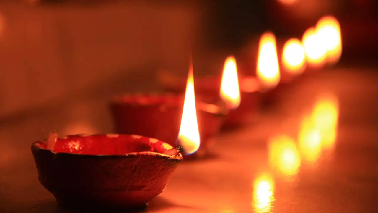 pitru paksha 2024: all about pitru diwali and its sigificance