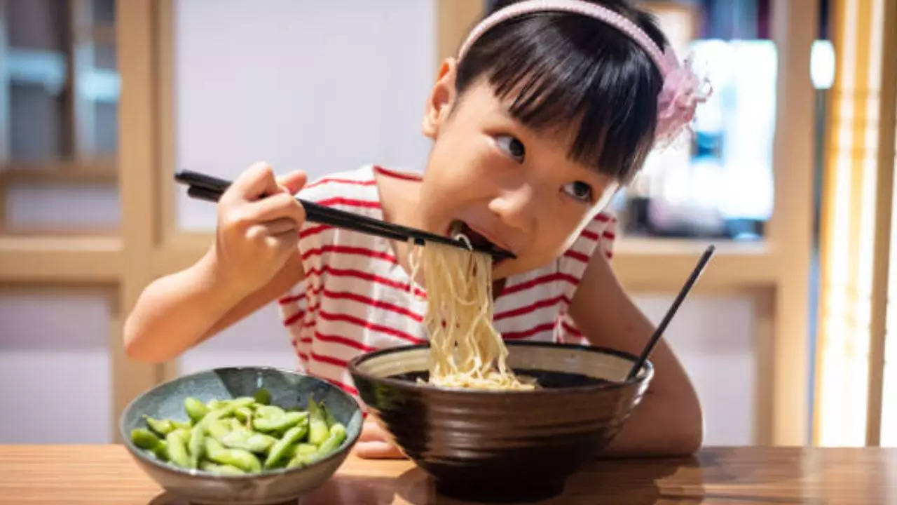 How Packed Ramen Noodles Pose A Risk To Your Kids' Health? Expert Explains