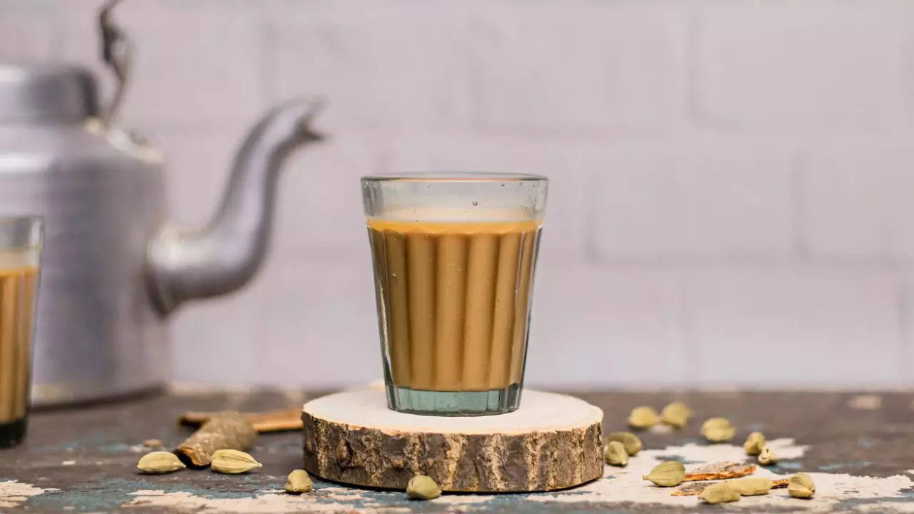 national chai day 2024: 8 reasons why starting the day with tea is a healthy choice