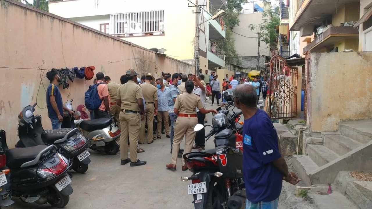 bengaluru woman killed in vayalikaval , body chopped into 32 pieces and kept in fridge for 4 to 5 days