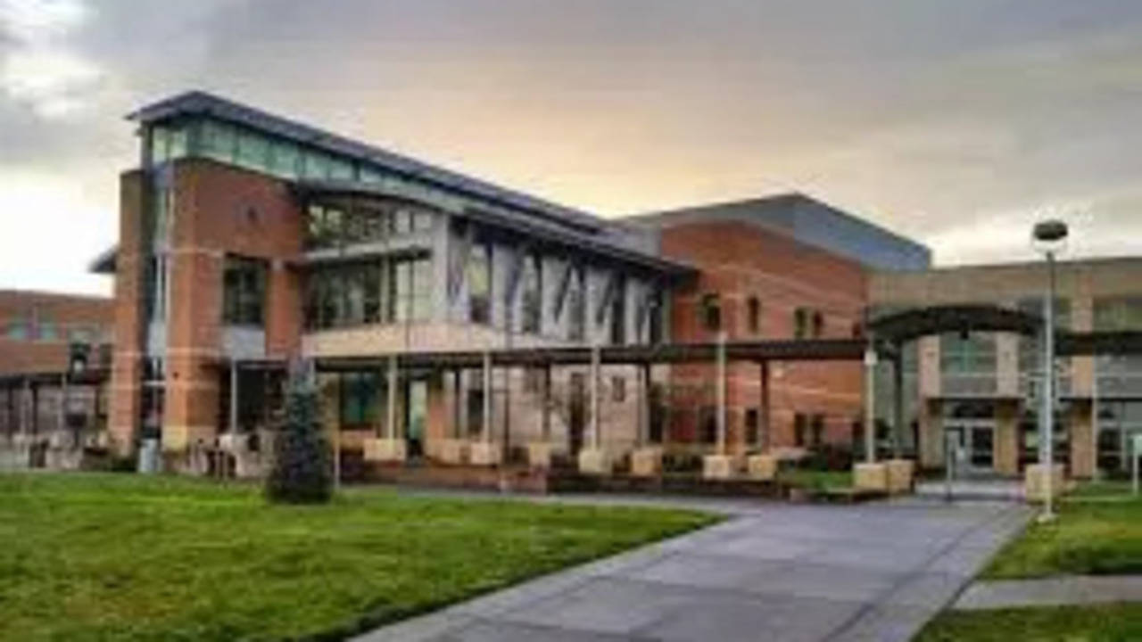 lockdown lifted at west salem high school oregon after shooting reports, students 'safe'