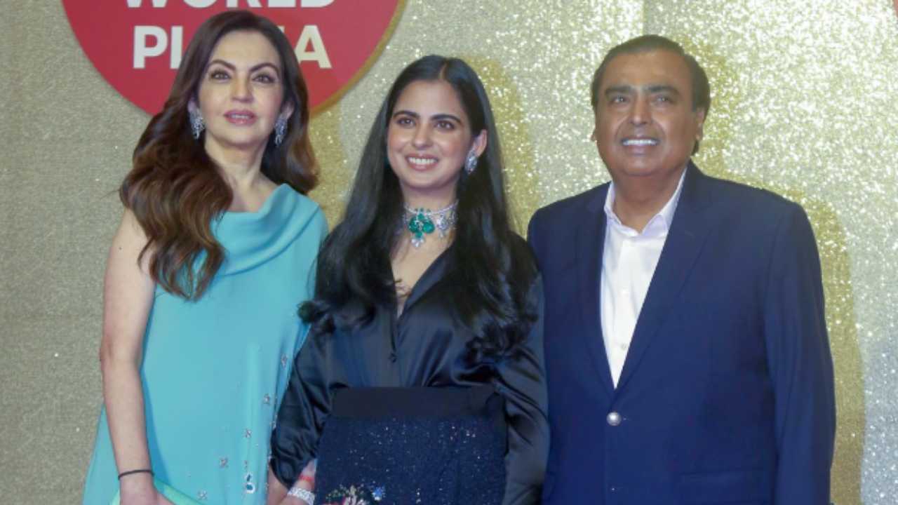 isha ambani, reliance industries, asia richest person, mukesh ambani