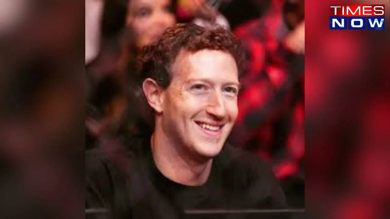 mark zuckerberg's net worth reaches $200 billion, making him the 4th richest person in world