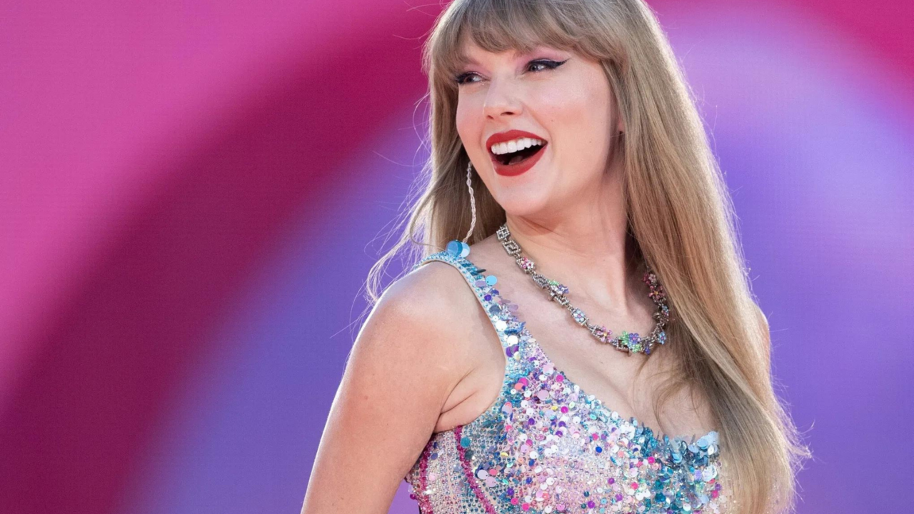 why taylor swift is not at kansas city chiefs vs los angeles chargers kelce game, here's her schedule