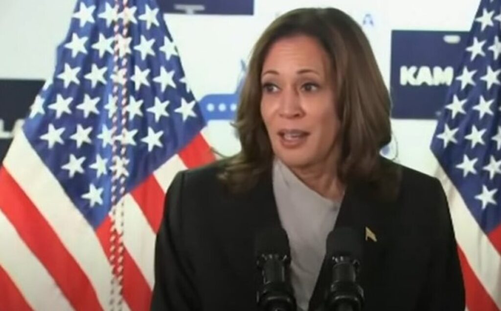 Harris vows to back middle class, says Trump dragging US backward