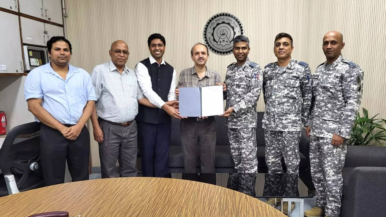 iit delhi signs mou with iaf to advance innovative technologies for aviation textiles