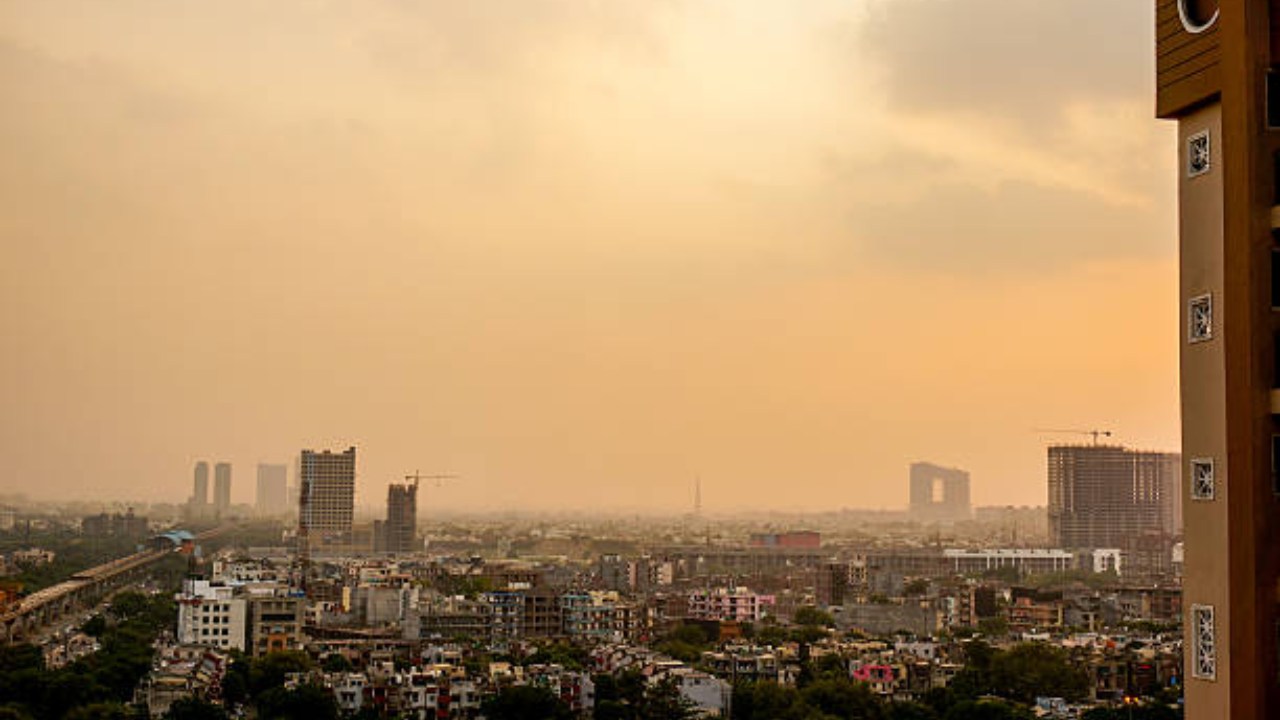 delhi weather today delhi temperatures, humidity rise amid 'poor' aqi, delhi rains expected to return: what the imd sayswha