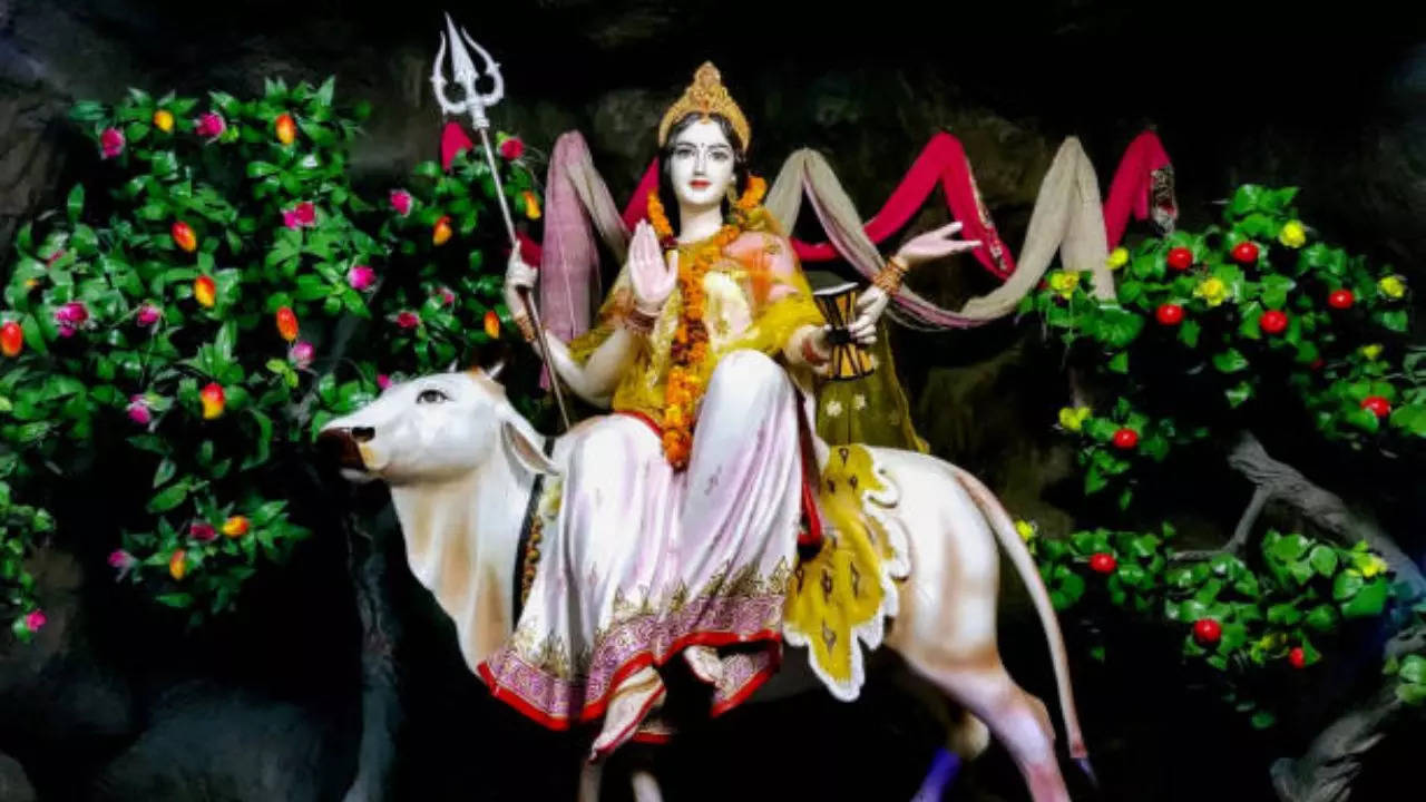 shardiya-navratri-2024-ashtami-date-and-time-maha-ashtami-puja-vidhi-vrat-katha-rituals