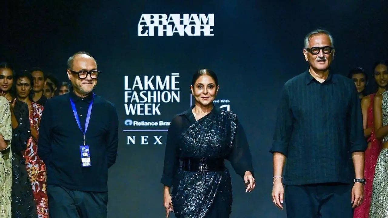 abraham & thakore play with nostalgia and mindful fashion on day 2 of lakme fashion week