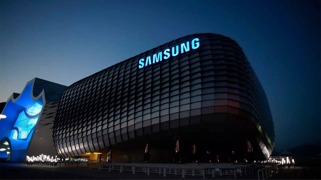 why samsung apologised to its customers and employees: story in 5 points