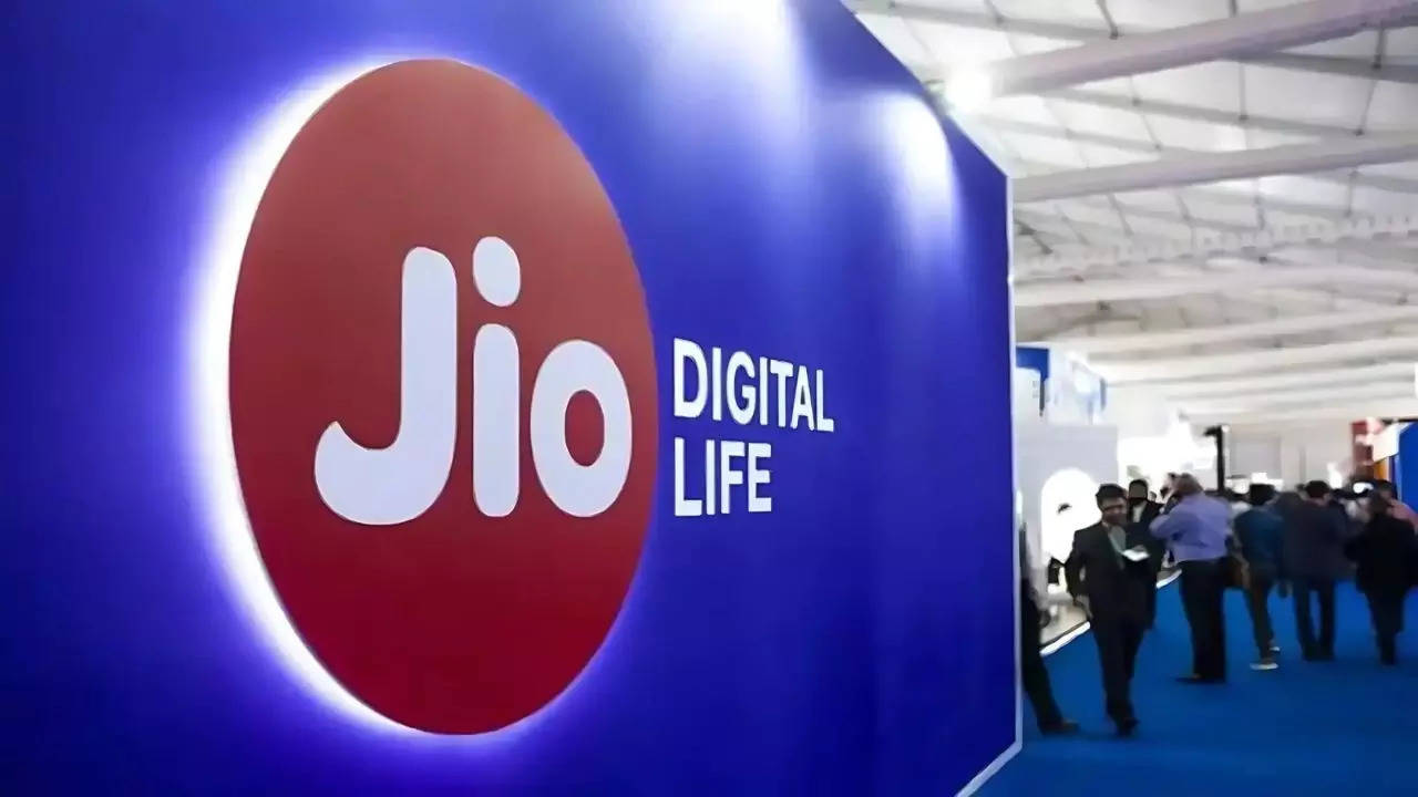 jio launches new rs 1,028 and rs 1,029 plans with unlimited 5g data: check all benefits here