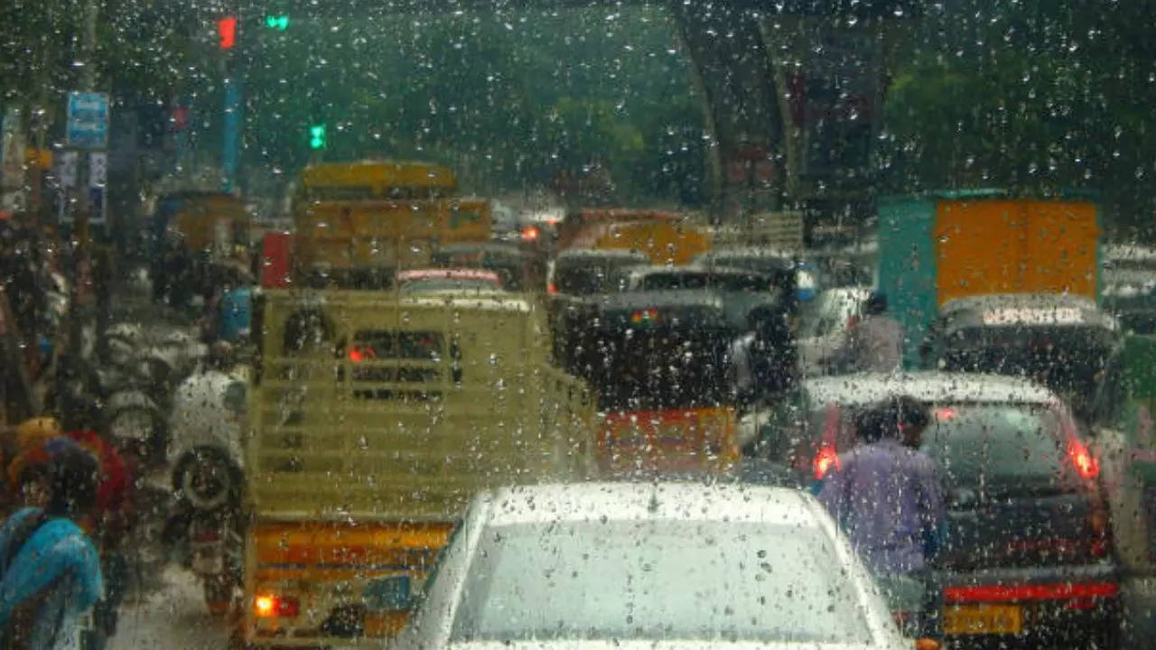 bengaluru enjoys rain as monsoon showers make a comeback, week-long rainfall predicted weather tomorrow rain