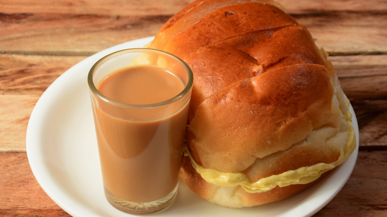 7 iconic breakfast places in mumbai for an authentic meal