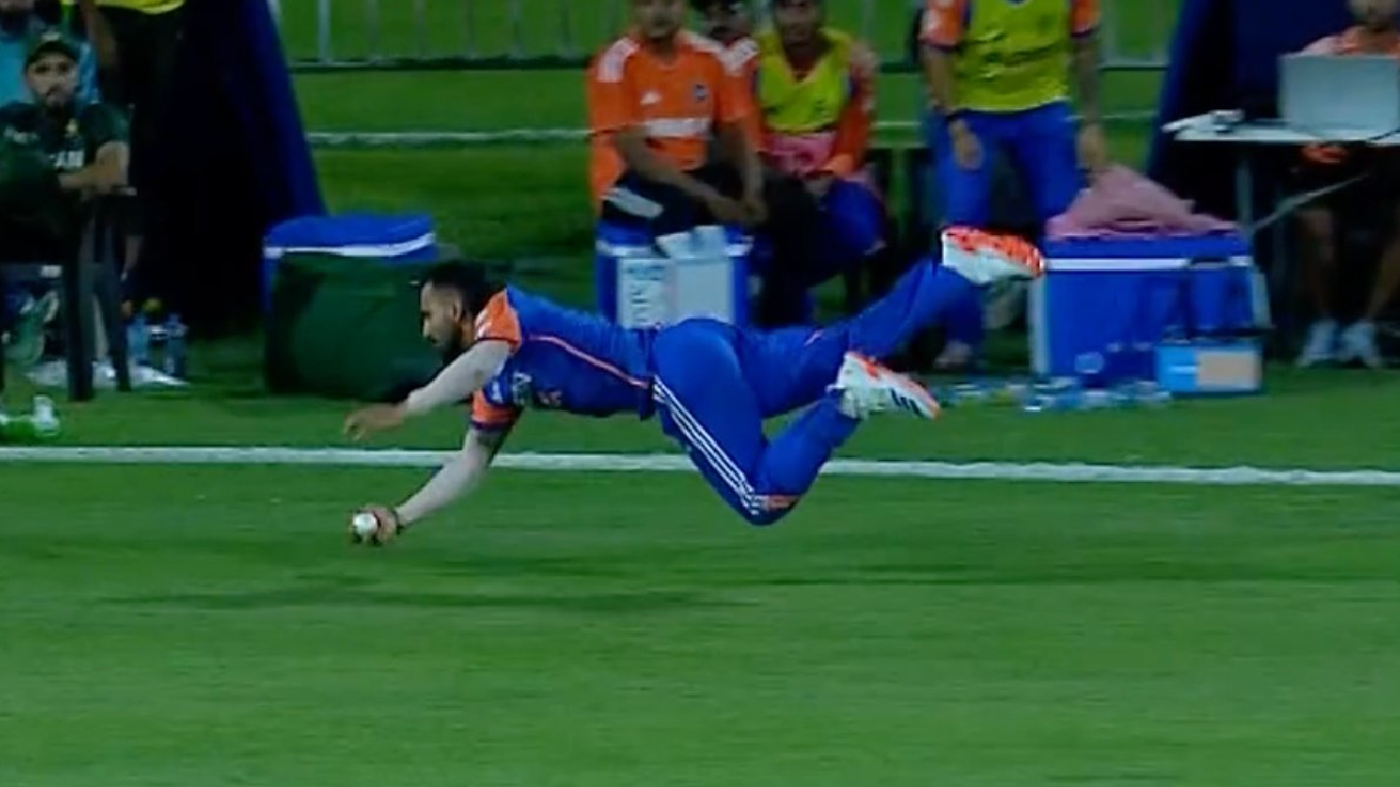 watch: ramandeep singh takes 'greatest catch' to dismiss pakistan opener in emerging asia cup