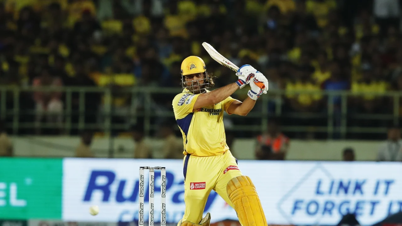 chennai super kings retention list: ms dhoni to be retained for 4 crore, ruturaj gaikwad, ravindra jadeja to stay - report