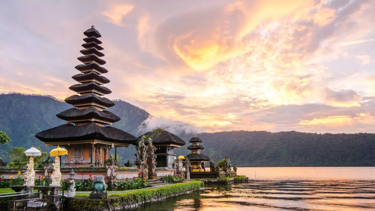 indonesia to now offer visa-free entry to 96 countries