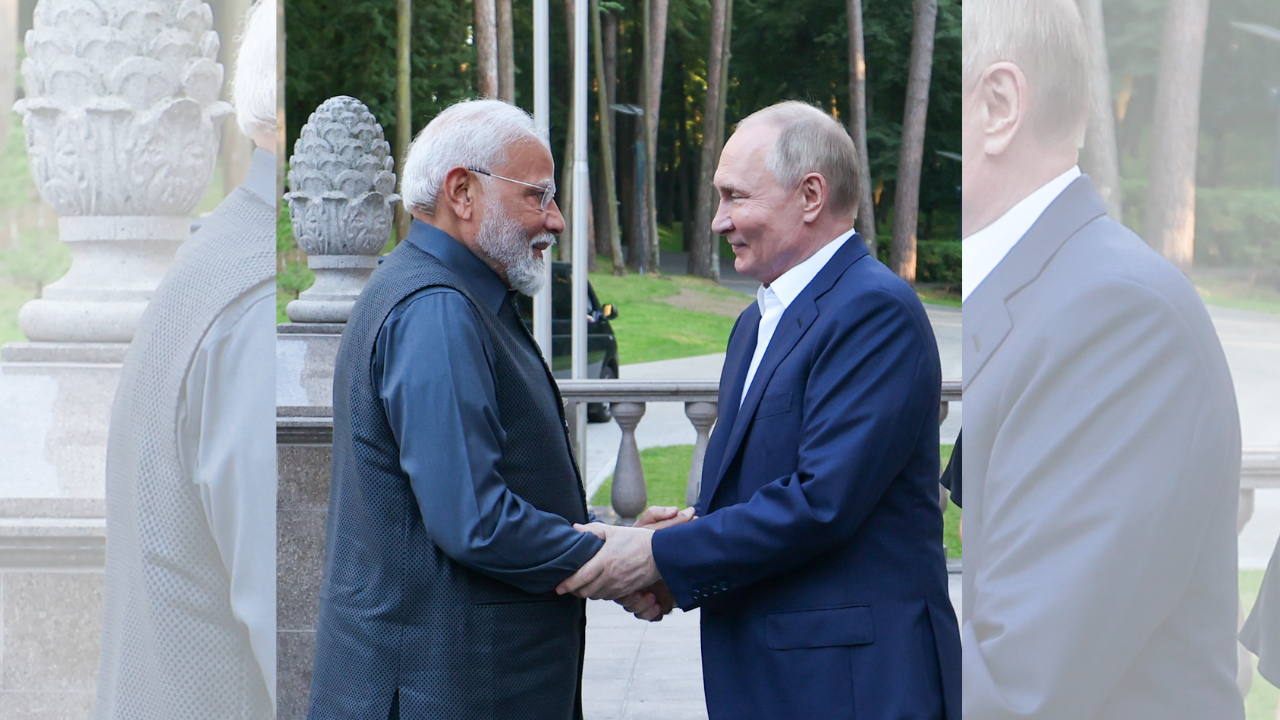 breaking news: pm modi meets russian president vladimir putin on sidelines of brics summit in kazan