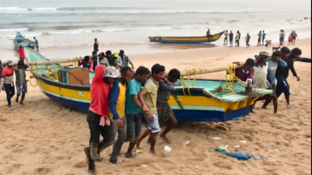 cyclone dana live tracker updates dana cyclone landfall date odisha west bengal imd weather forecast