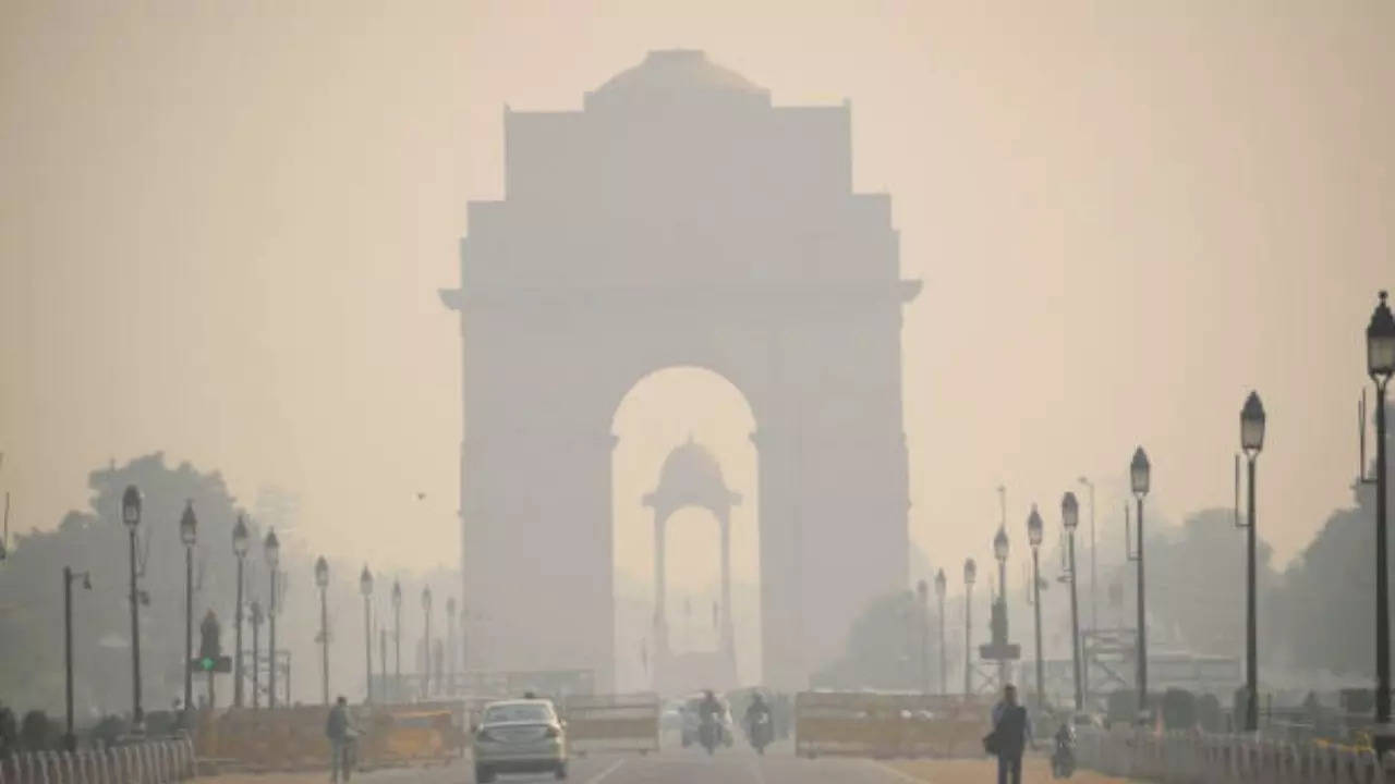 delhi's air quality remains 'very poor' as aqi hits 349; jahangirpuri worst affected