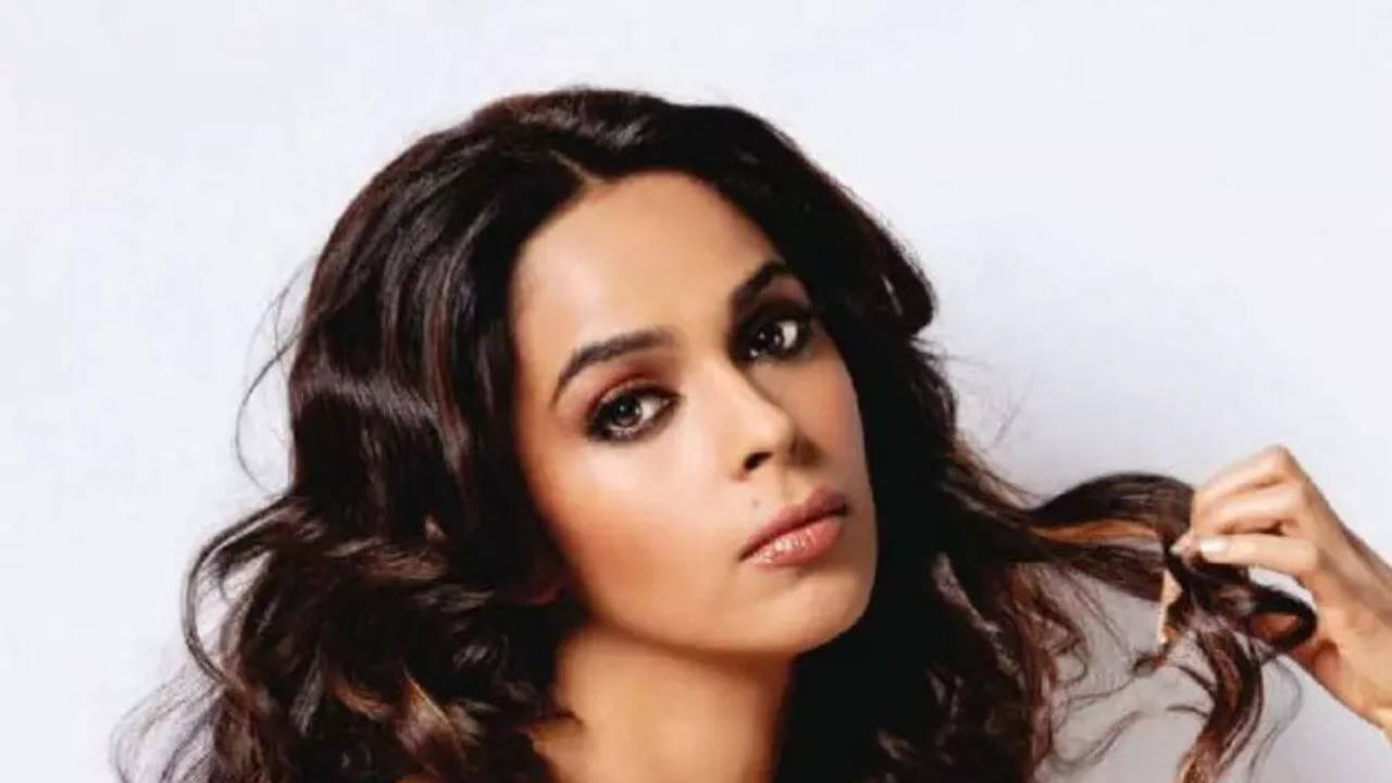 major controversies of murder actress mallika sherawat