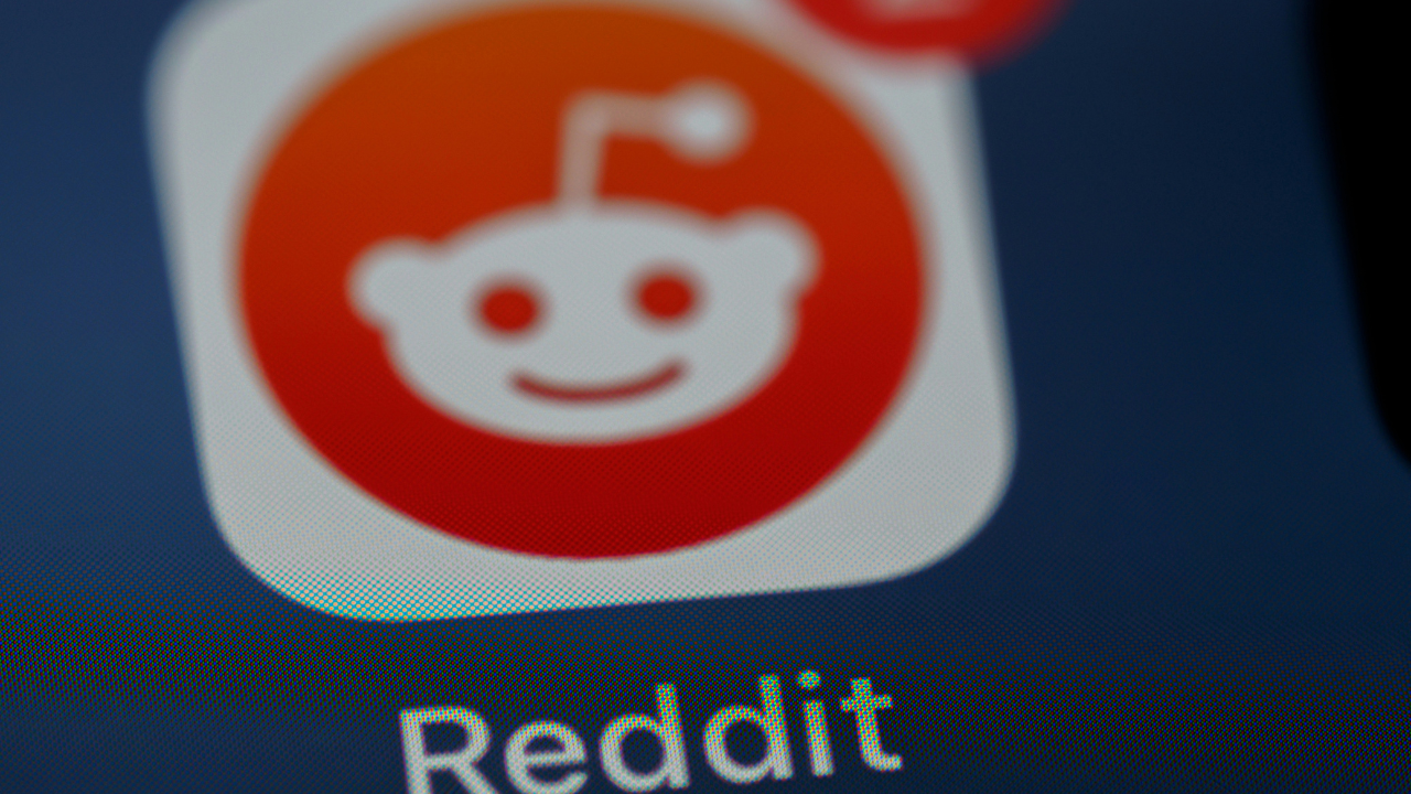 reddit down in us? users report issues with app and website