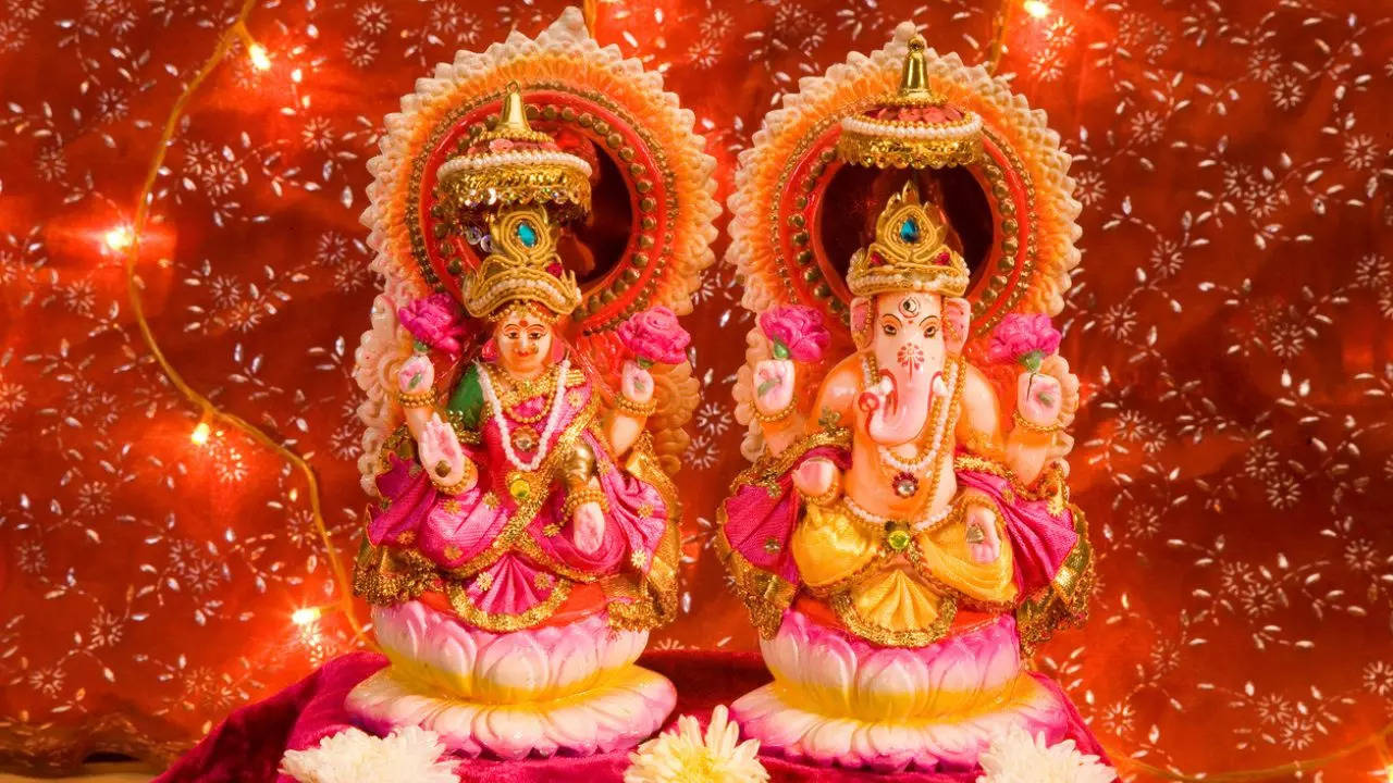 dhanteras 2024: key tips for selecting your lakshmi-ganesha idols