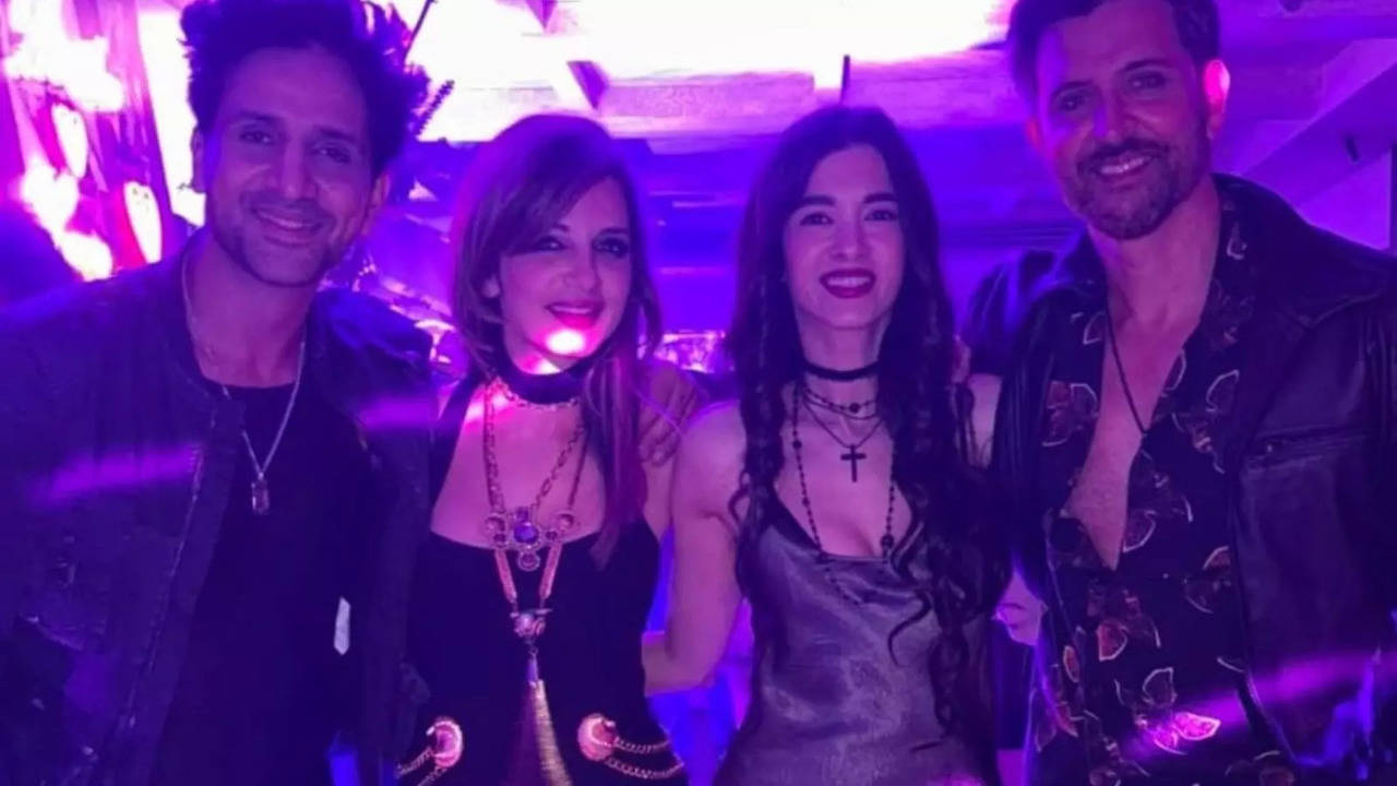 hrithik roshan bae saba azad calls his ex wife sussanne khan this in unseen pic from latter 49th birthday bash