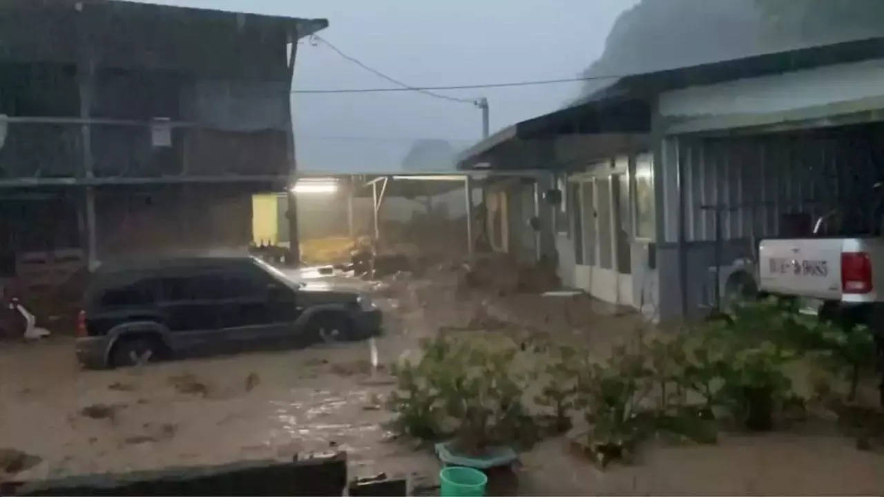 super typhoon kong-rey, taiwan's fiercest in decades, leaves 1 dead and 73 injured