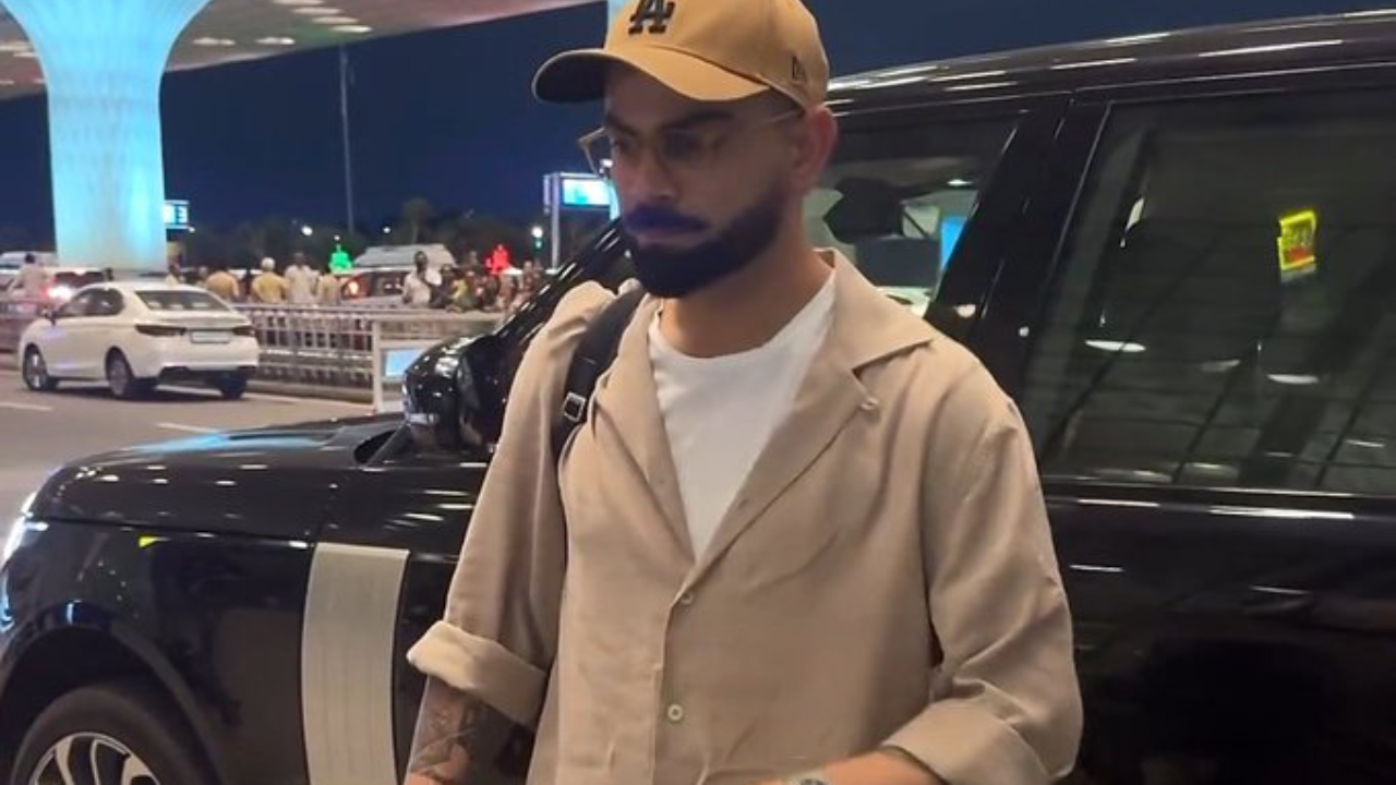 Suspense Around Virat Kohli's Absence From Team India In NYC Ends; Ex-Skipper Spotted At Mumbai Airport: Watch