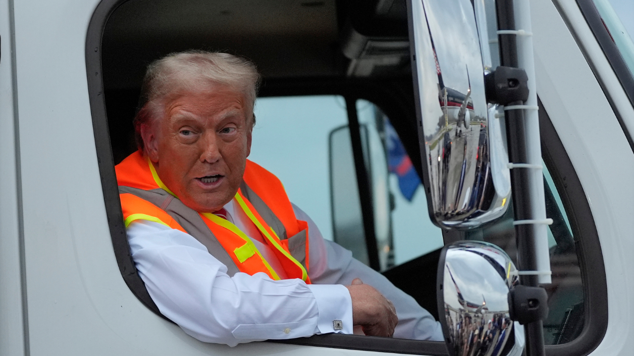 Donald Trump Rides In A Dump Truck Amid 'Garbage' Row, Honors Biden And Kamala | WATCH