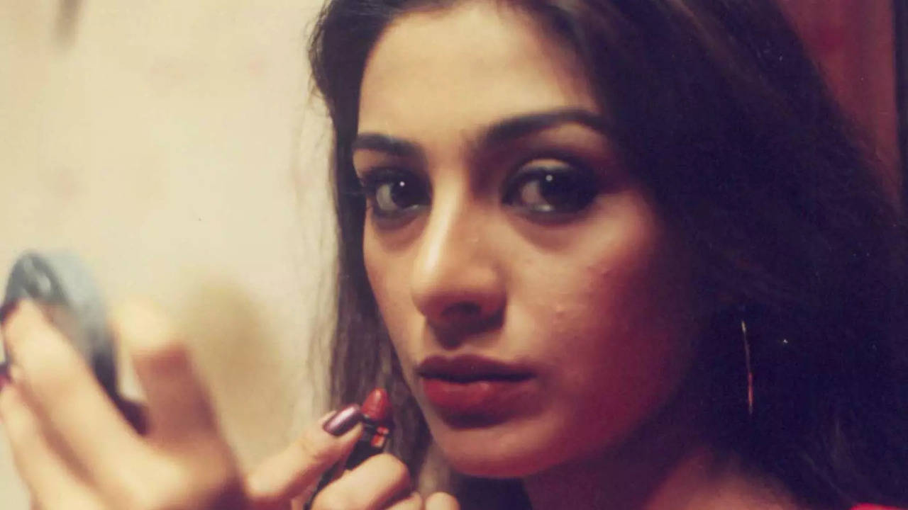 how tabu's sensitive portrayal landed her second national award for chandni bar