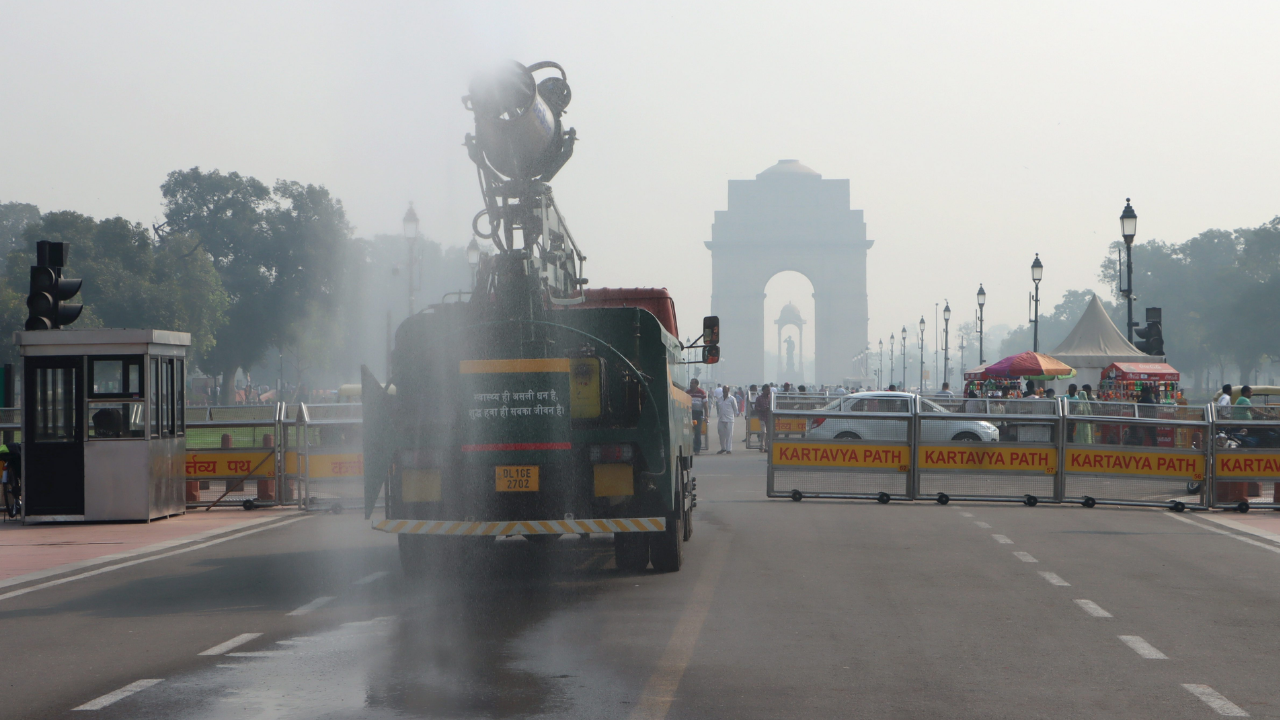 delhi weather news is national capital facing delayed winter? what will weather be like tomorrow amid subtle temperature drop check forecast