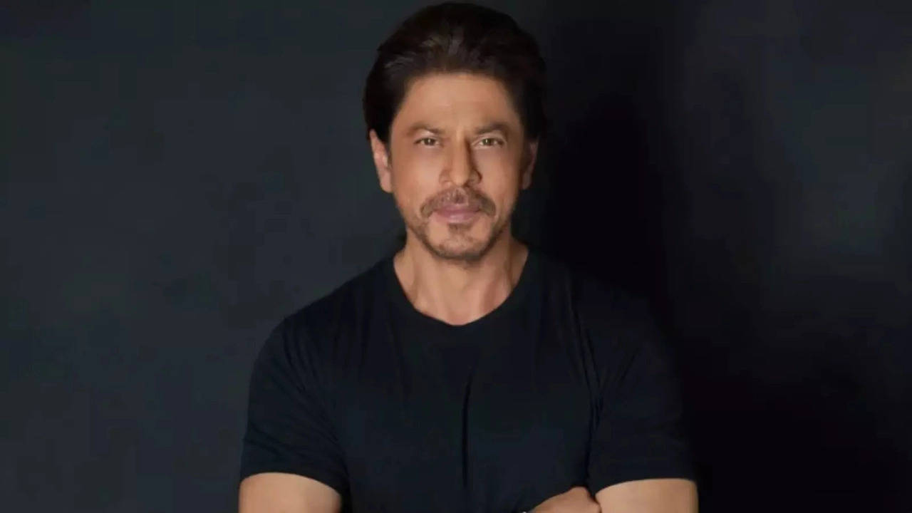 shah rukh khan gets threat call, caller traced to chhattisgarh